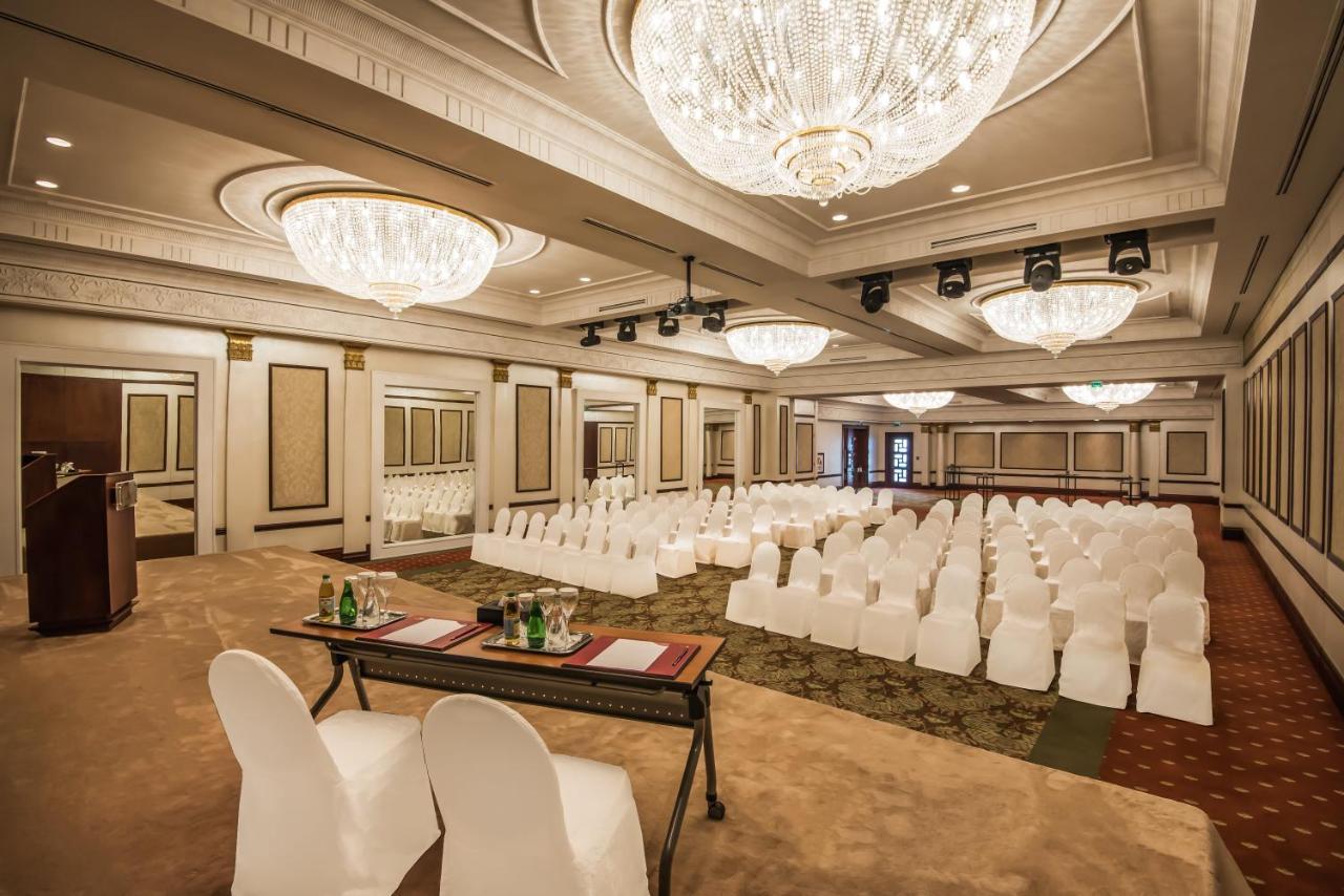 Crowne Plaza Jeddah By Ihg Hotel Ngoại thất bức ảnh The Imperial Ball Room