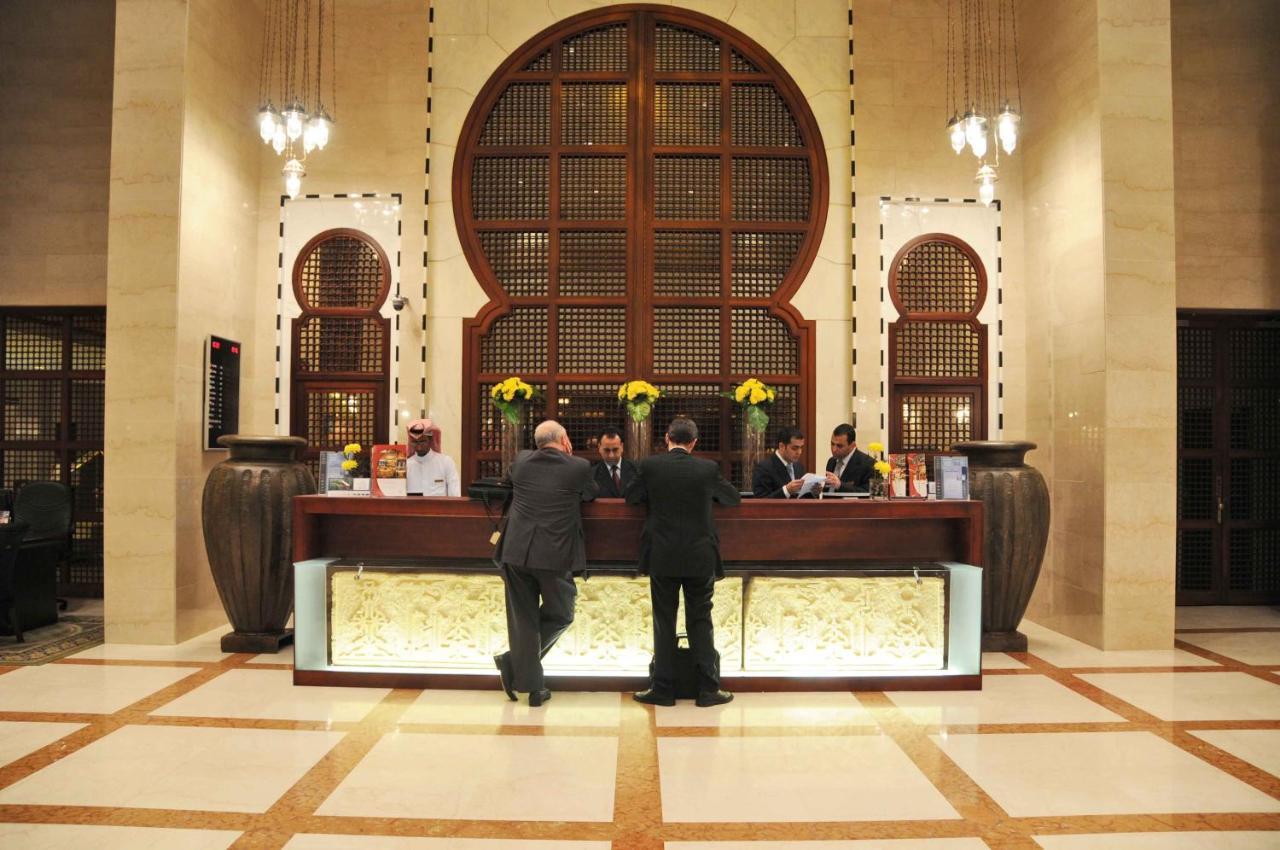 Crowne Plaza Jeddah By Ihg Hotel Ngoại thất bức ảnh